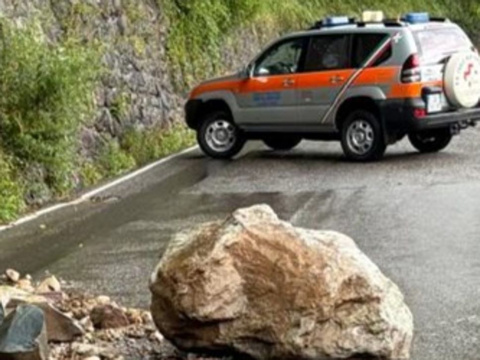 Val Brembana, frana a Isola di Fondra. Riaperta la strada per Branzi - Foto
