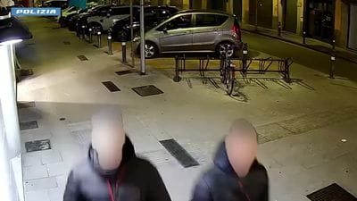 https://storage.ecodibergamo.it/media/photologue/2026/7/10/photos/cache/bergamo-arrestati-i-presunti-autori-della-spaccata-allottica-savoldi_f0ed2680-7c51-11f1-9b5a-27e432f41c0e_1920_1080_display.jpg