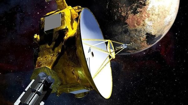 La sonda New Horizons si è risvegliata dopo quasi un anno di letargo 