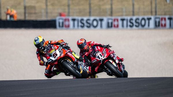 Montella e Barni senza freni: doppio podio nel Mondiale Superbike a Donington