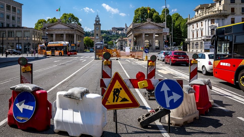 Caldo, intervento urgente nella notte sulla rete elettrica a Bergamo