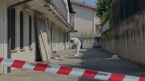 Blitz dei carabinieri a Orzinuovi: cinque arresti per la rapina con sequestro ad Alzano Lombardo - Le foto