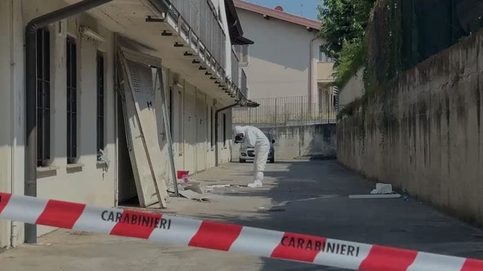 https://storage.ecodibergamo.it/media/photologue/2026/7/15/photos/cache/blitz-dei-carabinieri-di-bergamo-e-brescia-a-orzinuovi-fermata-banda-di-rapinat_2b98adaa-8039-11f1-83c0-d76bafe407c5_1920_1080_v3_large_16_9.jpg