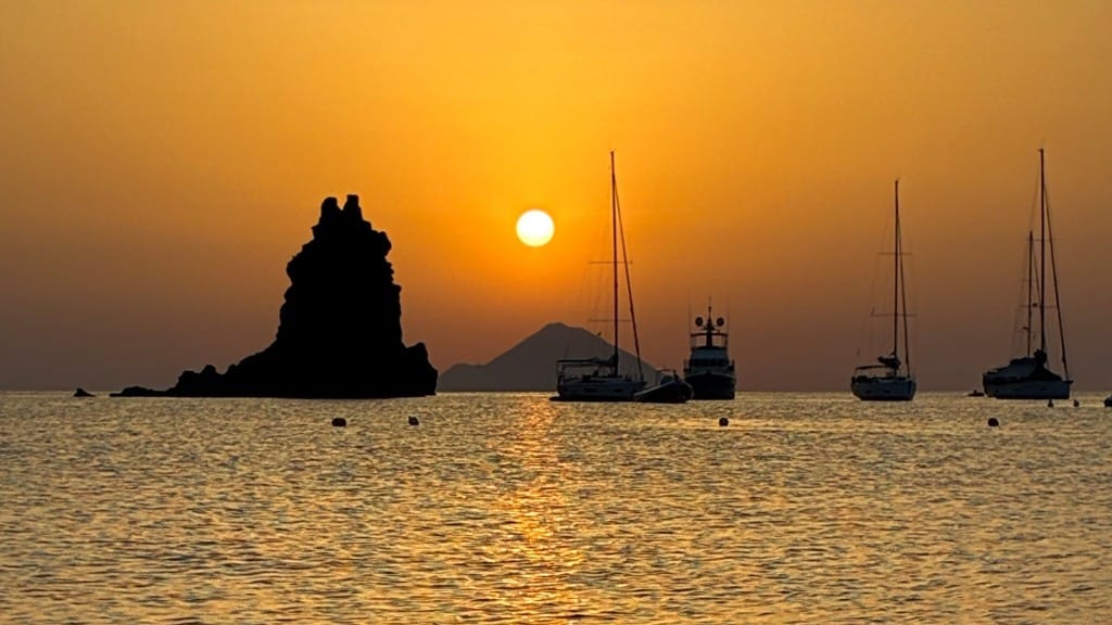 «Il sole sopra Filicudi...»