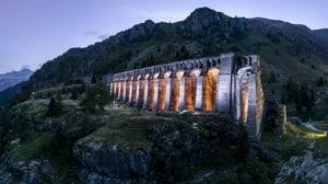 Luci alla diga del Gleno tra sport e solidarietà