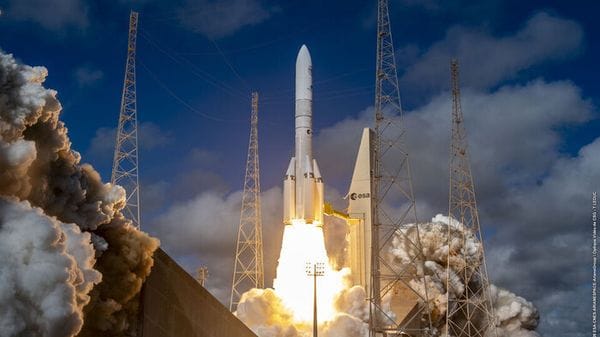 Spazio, in Europa più investimenti pubblici ma calano quelli privati  