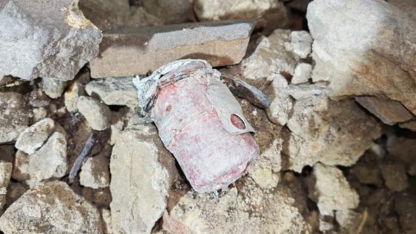 Due bombe a mano in un cantiere di Città Alta: l’intervento degli artificieri - Foto