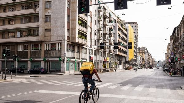 Lavoratori sotto al sole, la compostezza non basta più