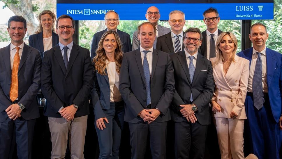 Rischio IA sul lavoro: si impara meno se il compito è troppo facile