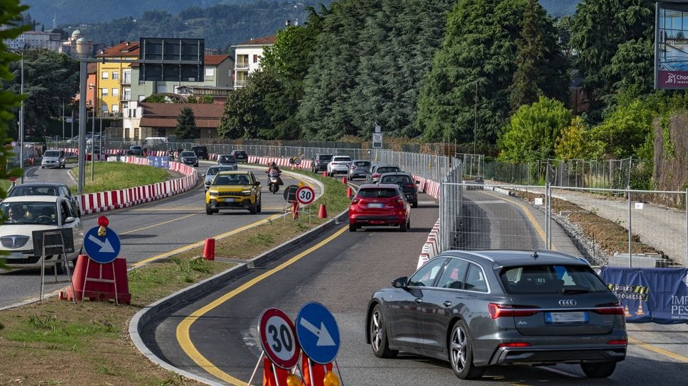 Rubata argenteria per 70mila euro da un furgone in via Autostrada a Bergamo