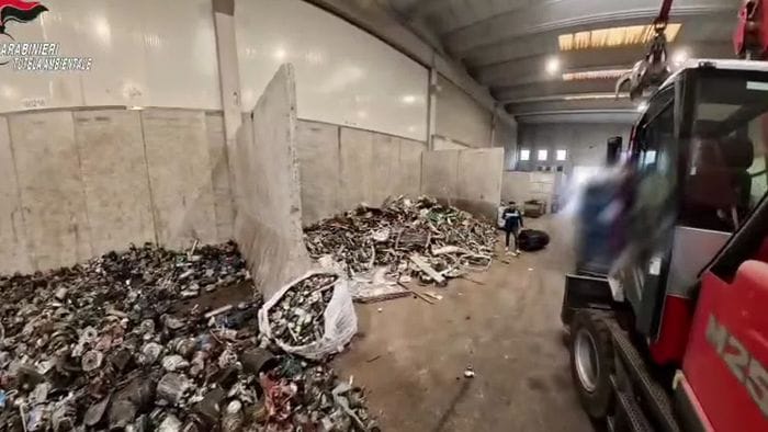 traffico internazionale di rifiuti operazione dei carabinieri all8217alba anche a bergamo da Ecodibergamo.it traffico internazionale di rifiuti operazione dei carabinieri all8217alba anche a bergamo