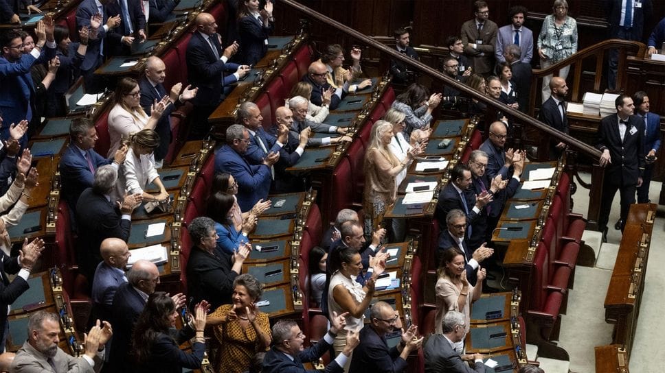 Il potere di ricatto ai partiti più piccoli