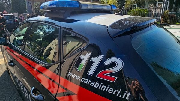 Maltrattamenti alla compagna, divieto di avvicinamento per un 35enne