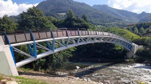 Ardesio, debutto per il nuovo ponte