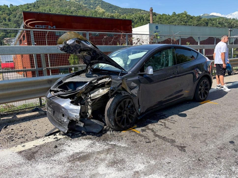 Frontale  a Nembro sulla provinciale, quattro feriti e traffico in tilt -Foto