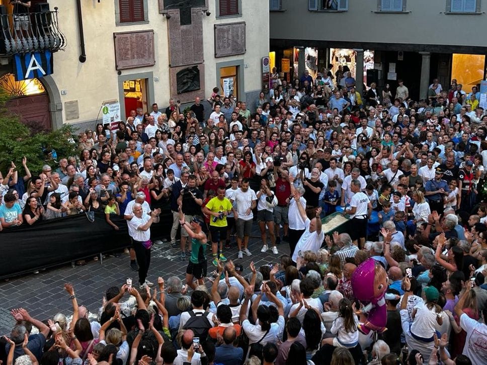 Corsa delle uova a Gandino, venerdì si rinnova la tradizione