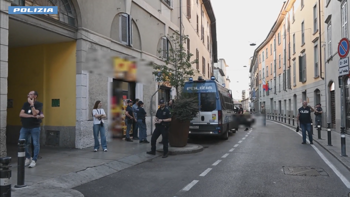https://storage.ecodibergamo.it/media/photologue/2026/7/2/photos/cache/operazione-allalba-in-via-quarenghi-a-bergamo-161-identificati_f50f4e56-761f-11f1-bd3a-3401d77c26ea_1920_1080_v3_large_16_9.png