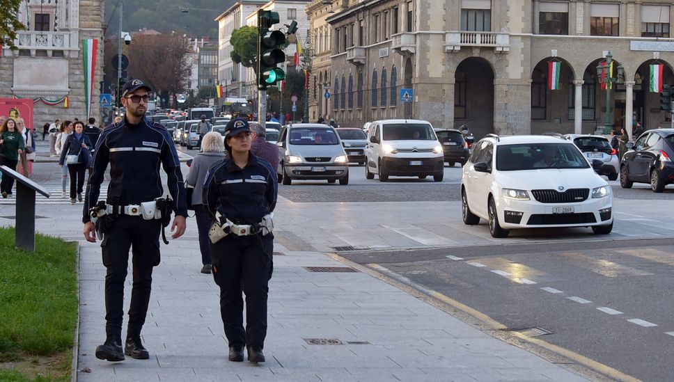 Polizia locale, il Comune di Bergamo assume 5 nuovi agenti: candidature entro il 14 agosto