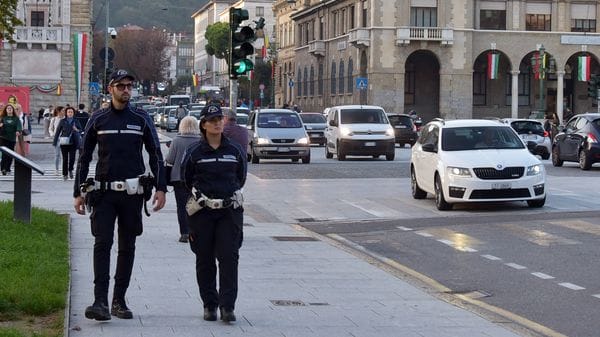 Polizia locale, il Comune di Bergamo assume 5 nuovi agenti: candidature entro il 14 agosto