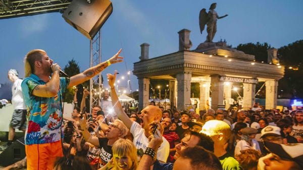 Tic Tac. Serata al Punk Rock Raduno di Bergamo: la musica, l’atmosfera e la festa