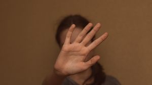 Aggressioni e minacce alla compagna: divieto di avvicinamento per un 35enne