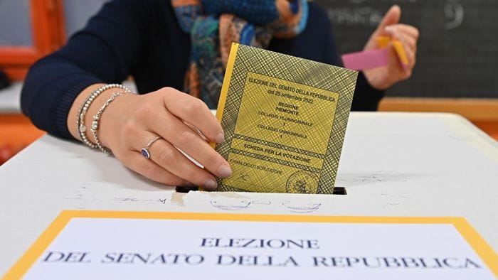 https://storage.ecodibergamo.it/media/photologue/2026/7/21/photos/cache/dietro-la-caciara-social-partiti-agitati-dal-dilemma-delle-preferenze_aa45f718-84ce-11f1-9963-9fa84780a2ec_1920_1080_v3_large_16_9.jpg
