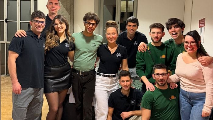 https://storage.ecodibergamo.it/media/photologue/2026/7/21/photos/cache/nembro-dal-lockdown-sito-con-guide-gratuite_e214334e-8104-11f1-a361-e06bbbdd9fcf_1920_1080_v3_large_16_9.jpeg