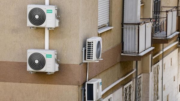 Terna, domanda elettricità giugno al top da 10 anni, pesa il caldo