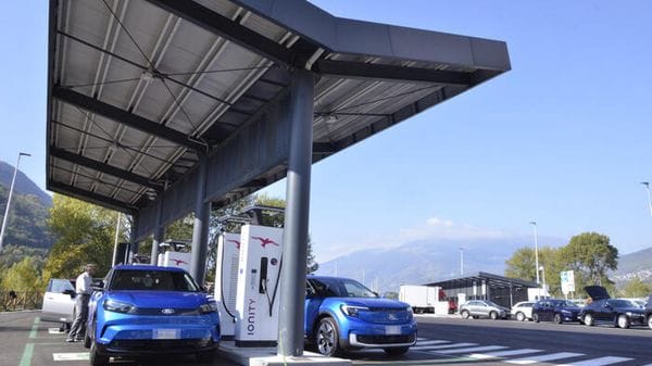 Ddl Concorrenza, 40 milioni all'anno per convertire distributori a elettrico