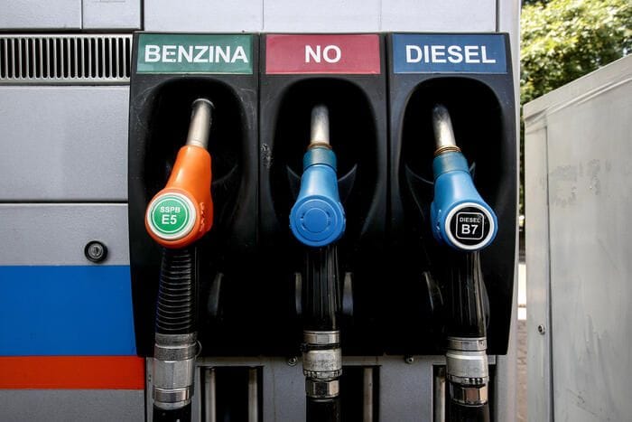 Ddl Concorrenza, in Italia 22mila distributori, in Germania 14mila
