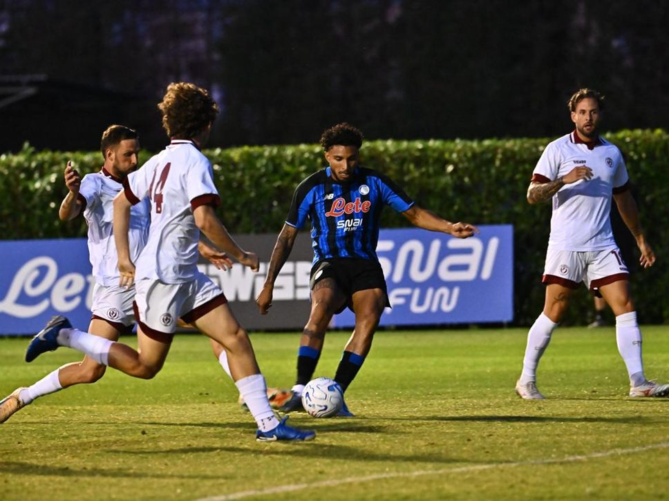 Atalanta, amichevole contro l’Arezzo. Sotto di due gol nel primo tempo, rimonta e vince 3-2
