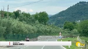 Scanzorosciate, caduta in bicicletta in via Collina Alta: grave 65enne