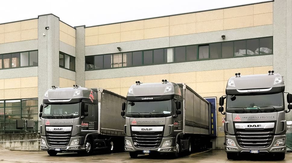 Le motrici dei mezzi di Stella Trasporti e Logistica