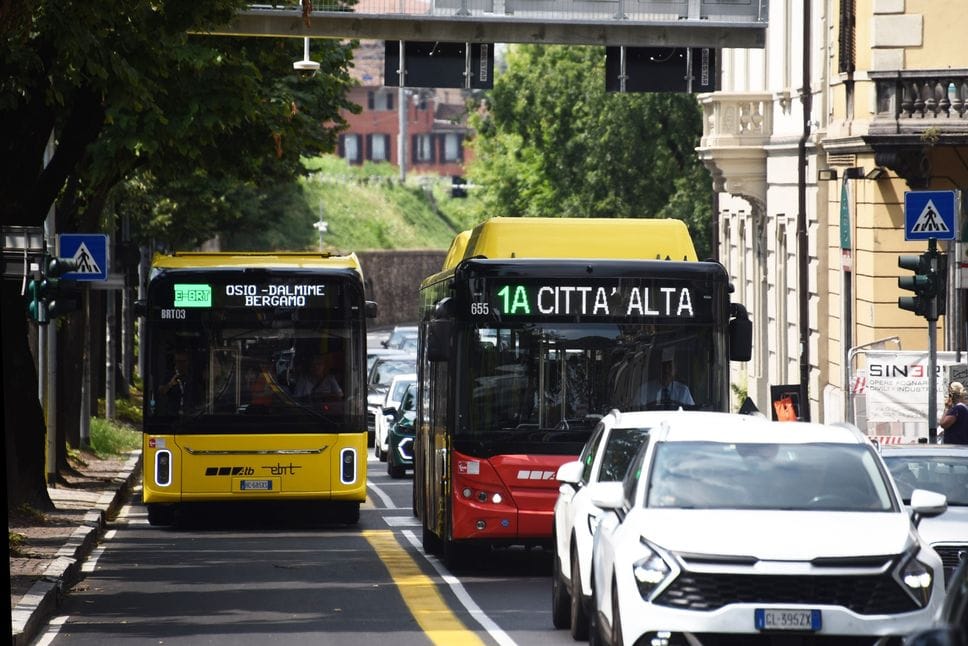 Il primo viaggio sui 30 km della e-Brt: mercoledì viaggi prova gratuiti. - Foto e video