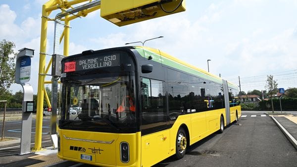 Il primo viaggio sui 30 km della e-Brt: mercoledì viaggi prova gratuiti. - Foto e video