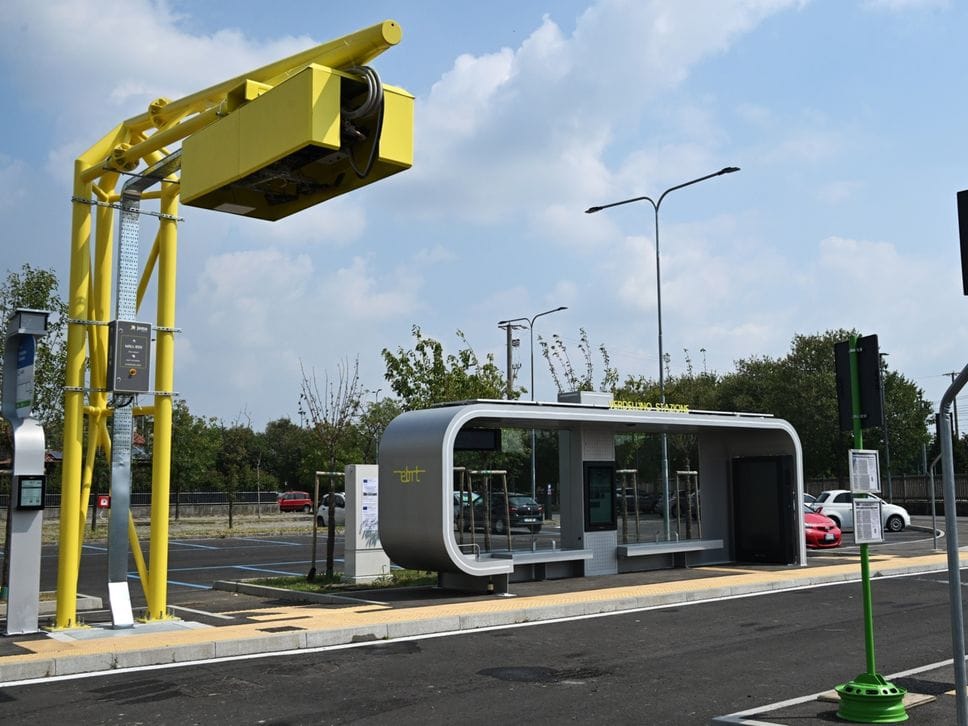 Il primo viaggio sui 30 km della e-Brt: mercoledì viaggi prova gratuiti. - Foto e video