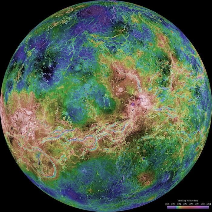 Venere è geologicamente attivo, lo dicono le sue ripide valli