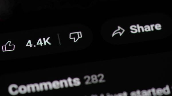 Internet ci ha resi tutti più cattivi?
