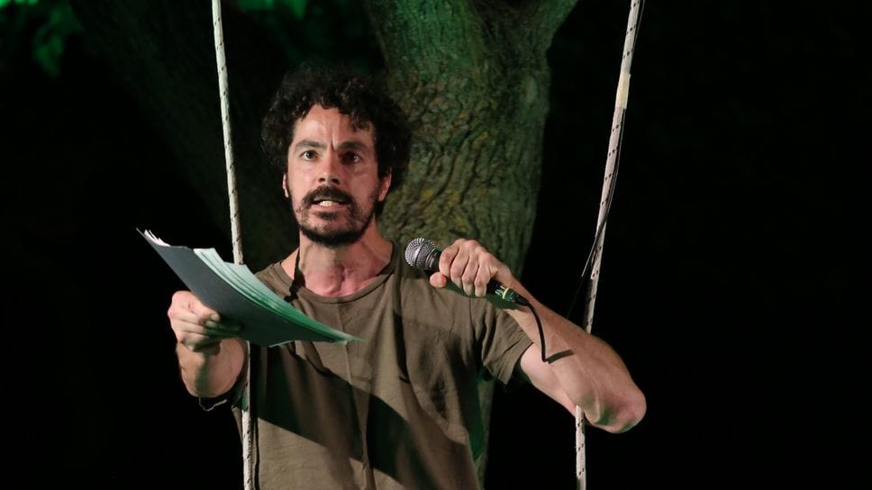 Un «Cantico» e «Il barone rampante» in scena tra boschi, fiumi e sugli alberi