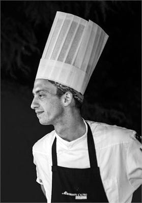 Berzo San Fermo, erbe aromatiche sul feretro per l’addio al giovane chef