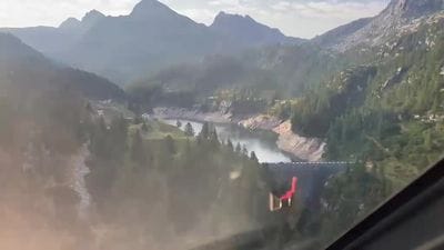 https://storage.ecodibergamo.it/media/photologue/2026/7/31/photos/cache/la-siccita-vista-dallalto-in-crisi-i-laghi-dellalta-val-brembana_66bf7fde-8cb5-11f1-9a8d-c6b0f08c5bed_1920_1080_display.jpg