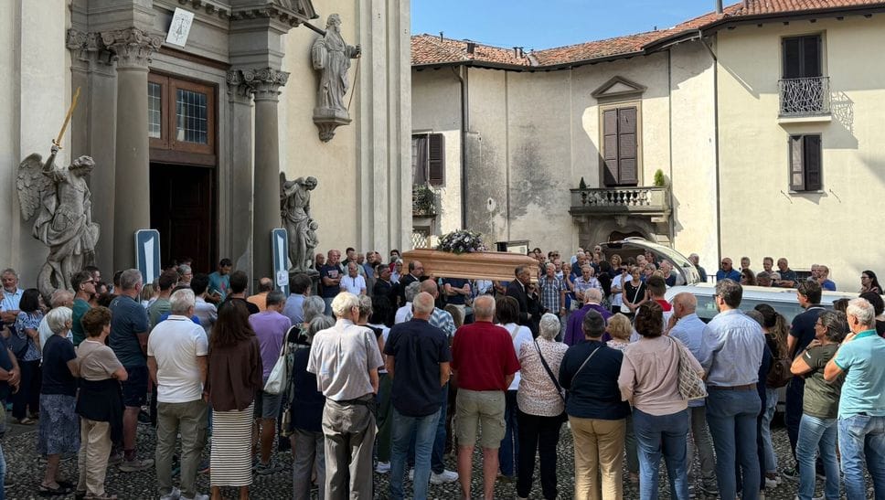 L’addio a Flavio Bettineschi: «Ora ha raggiunto la cima più alta»