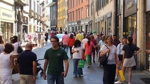 Saldi,  primo weekend positivo. In centro a Bergamo oltre 240mila visitatori