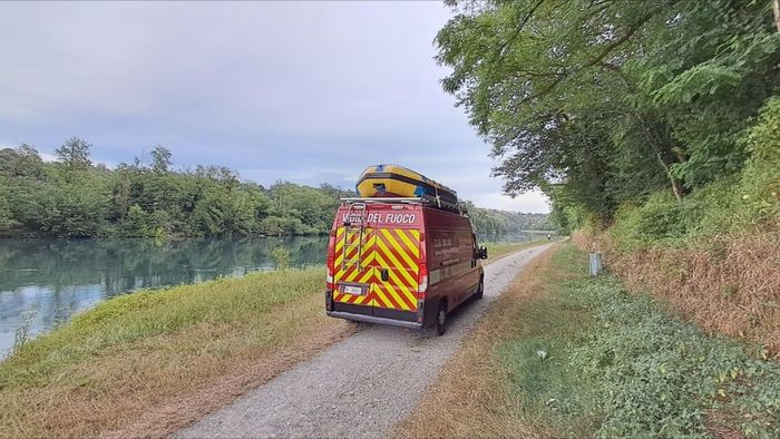https://storage.ecodibergamo.it/media/photologue/2026/7/7/photos/cache/trezzo-giovane-in-difficolta-nelladda-salvato-dai-vigili-del-fuoco_458fc4fa-7a2b-11f1-8927-20af79b413ba_1920_1080_v3_large_16_9.jpg