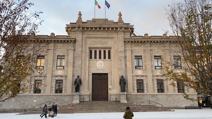 https://storage.ecodibergamo.it/media/photologue/2026/7/7/photos/cache/trovata-morta-in-casa-a-carvico-disposta-lautopsia-per-una-donna-di-86-anni_8db7cc62-79c4-11f1-8a05-9f03d9e620fe_1920_1080_v3_large_16_9.jpg