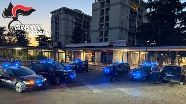 Bassa Bergamasca, controlli dei carabinieri: sanzionate due sale slot aperte fuori orario