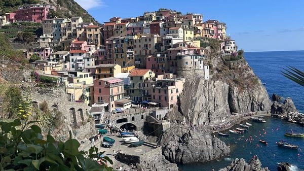 Malore in mare, muore a 60 anni sotto gli occhi della moglie: «Alessandro, grande cuore»
