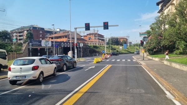 E-Brt, nuovi correttivi per migliorare la viabilità: aumentano le corsie in via San Giorgio