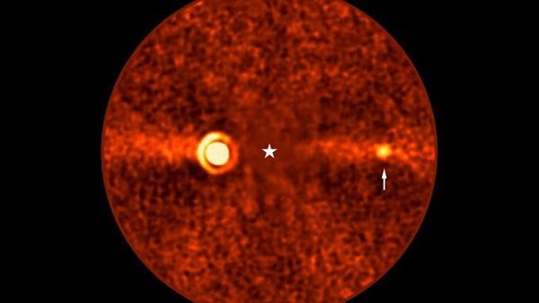 Il pianeta più debole mai fotografato dalla Terra