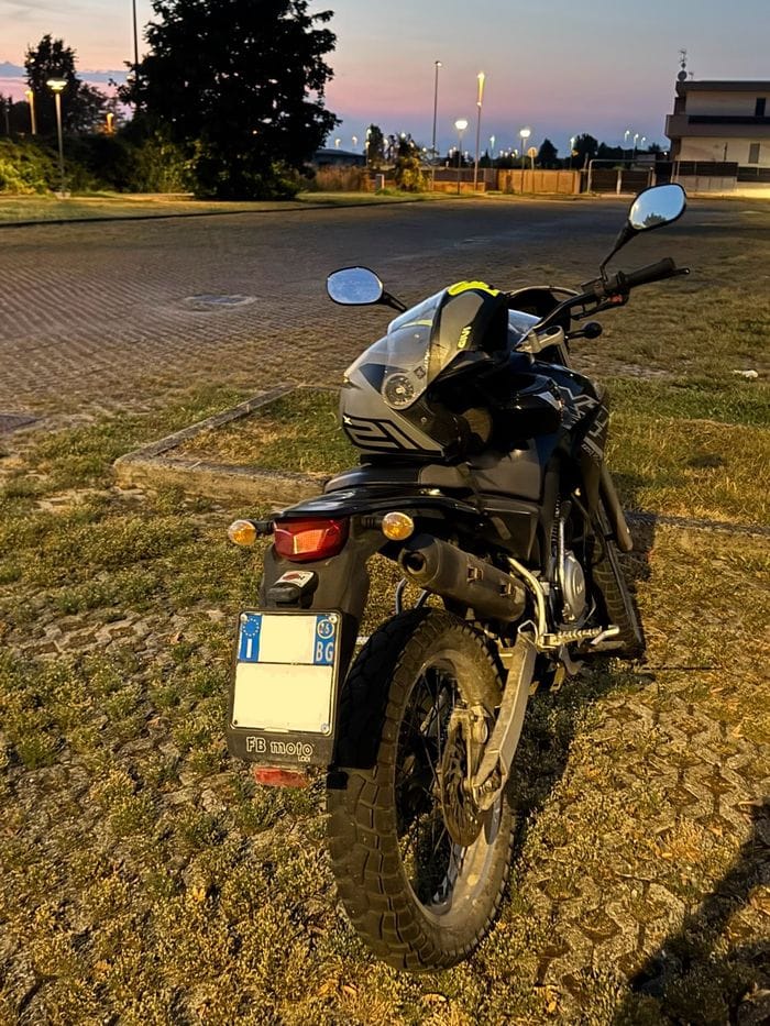Antegnate, due giovani sull’acquedotto a 40 metri d’altezza: sorpresi si danno alla fuga - Video